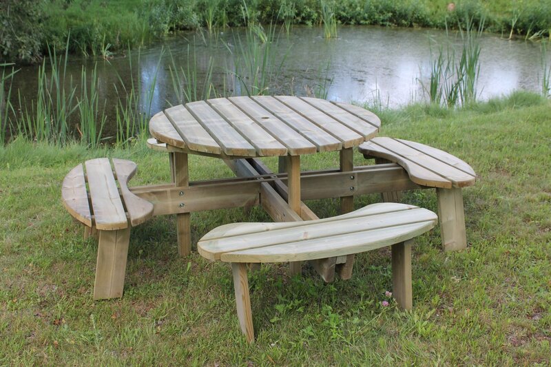 Treacy's Homevalue Kilkenny Round Picnic Table – Treacys Homevalue